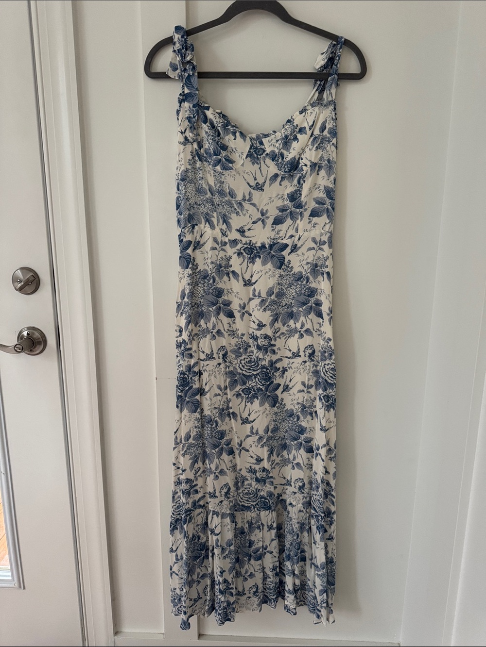 REFORMATION Blue White Floral Nikita Dress 10 - Picture 2 of 11